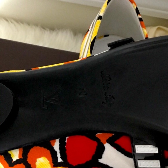 Louis Vuitton flats - Picture 10 of 11